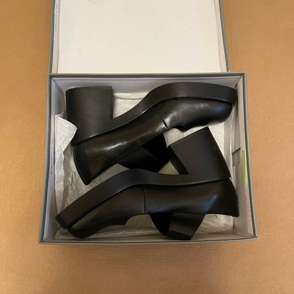 Vagabond Mary Jane’s